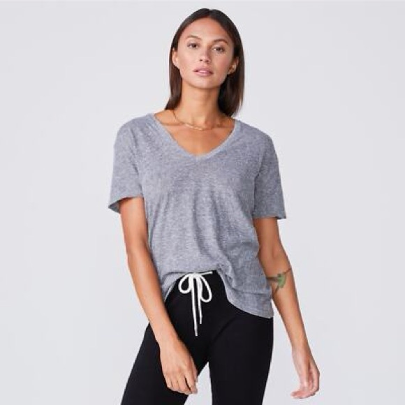 MONROW Heather Gray V Neck Top - Picture 1 of 5
